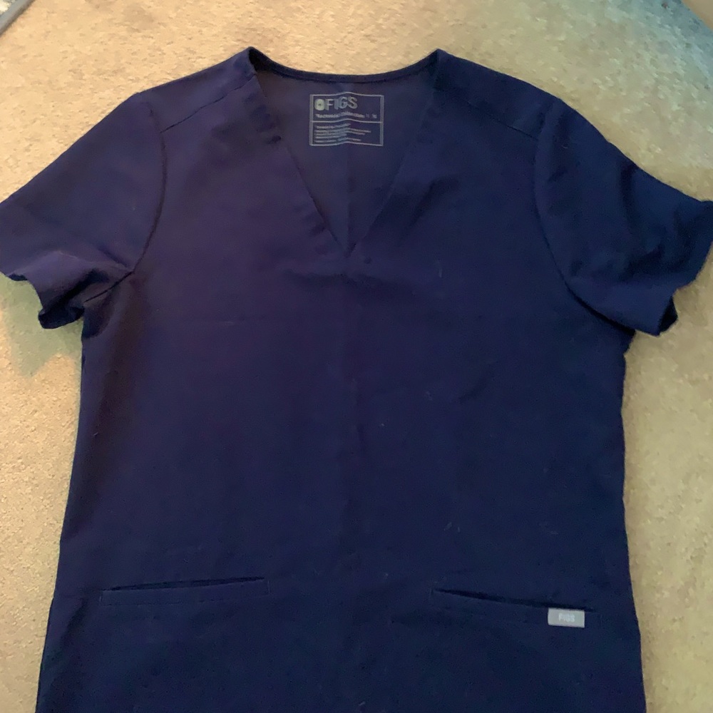 Figs navy 2 pocket scrub top